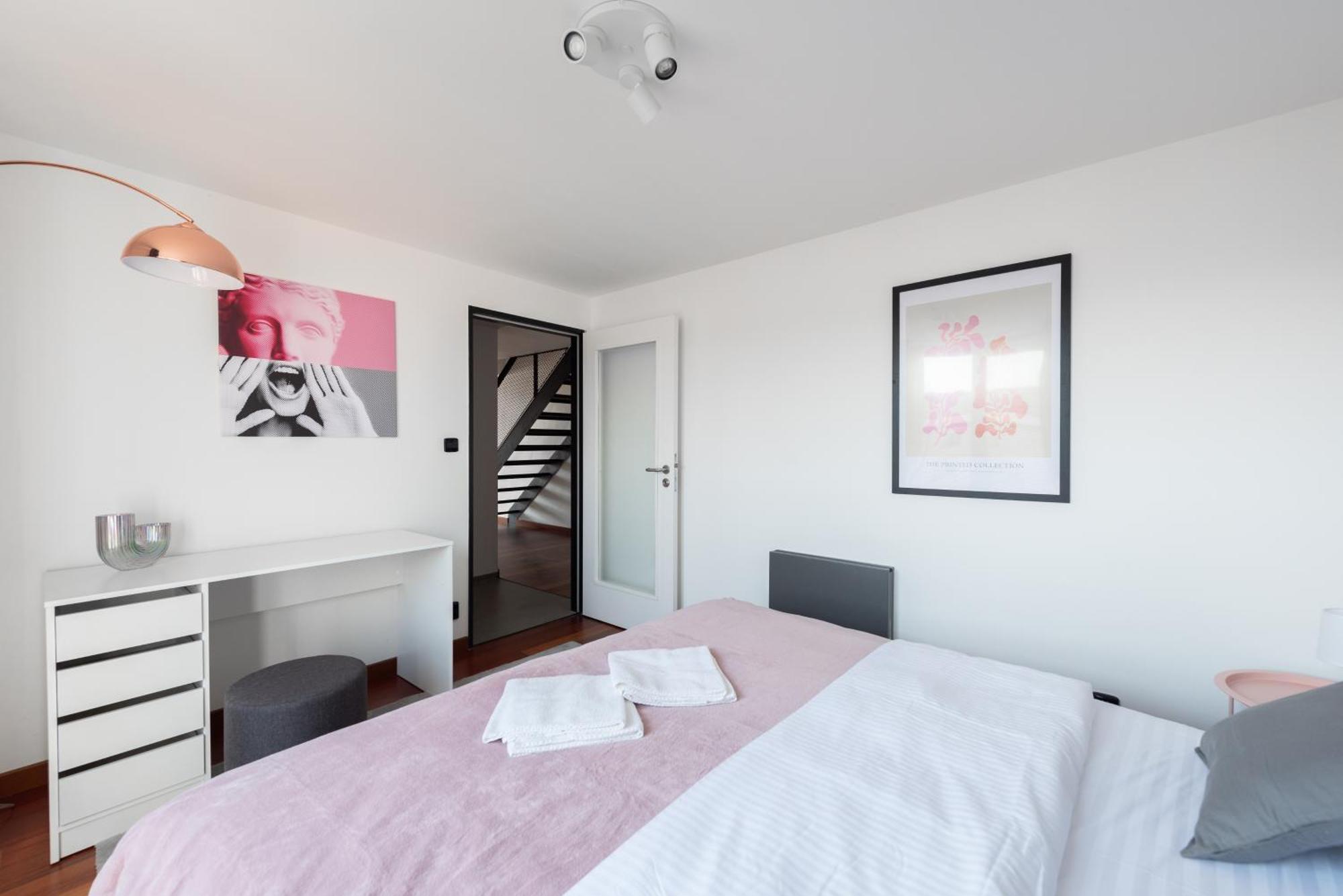 Apartments With Large Balcony, Parking Πράγα Εξωτερικό φωτογραφία