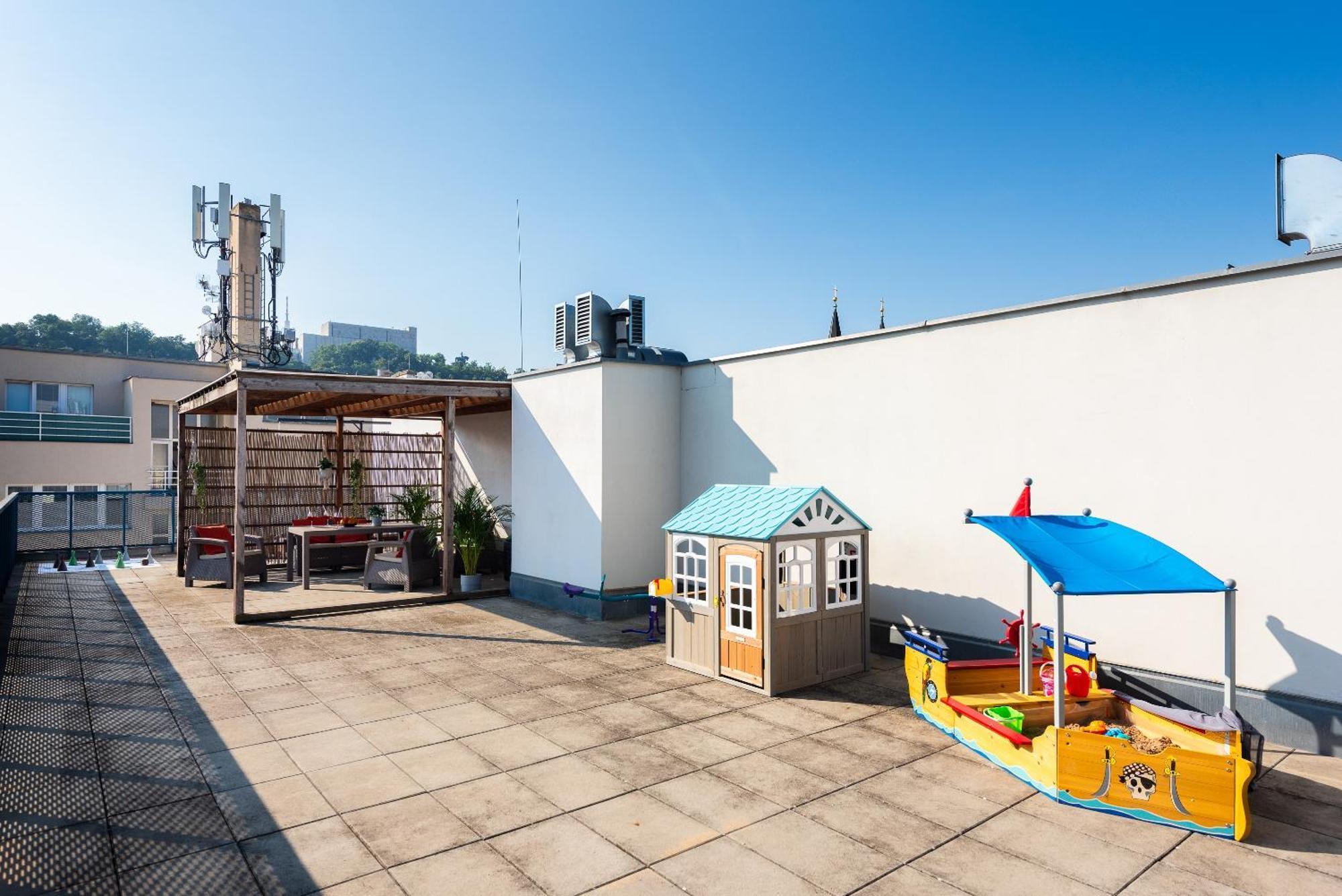 Apartments With Large Balcony, Parking Πράγα Εξωτερικό φωτογραφία