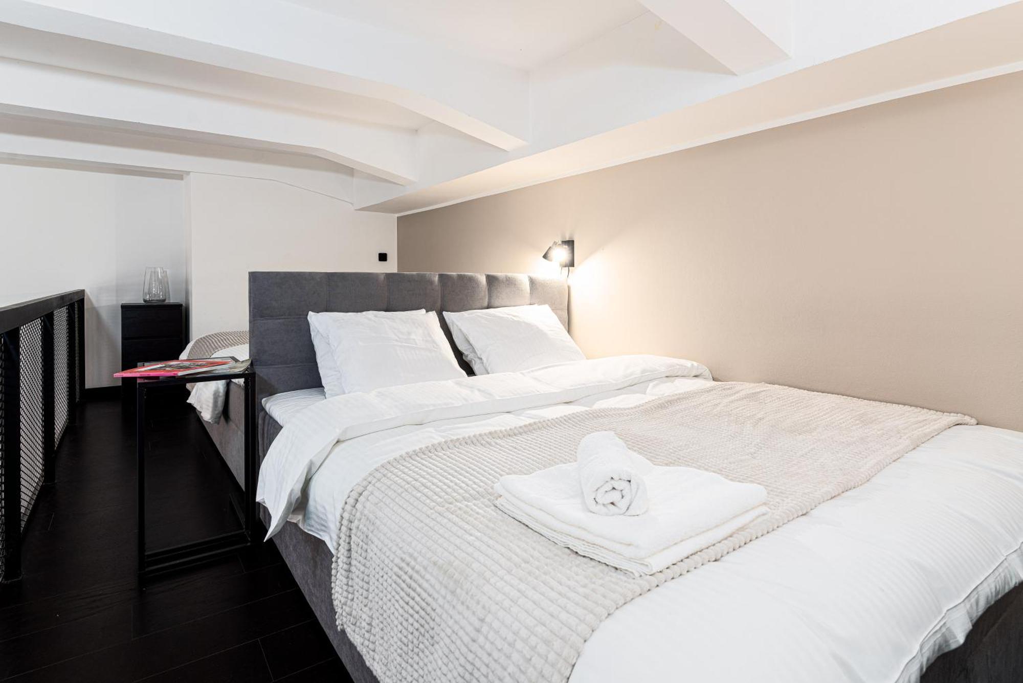 Apartments With Large Balcony, Parking Πράγα Εξωτερικό φωτογραφία